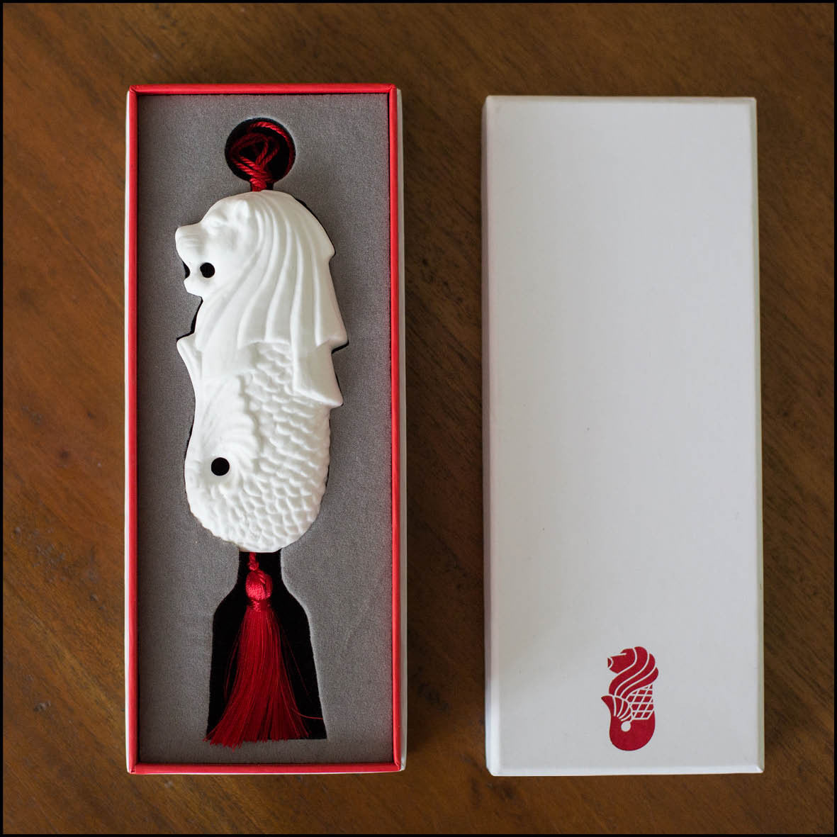 Bone China Merlion Decoration with Gift Box – Merlion Decorations